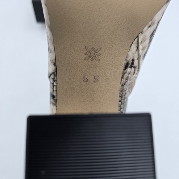 NWOT BCBGeneration Briel Booties, Women's 5.5, Natural Snake Print - Picture 13 of 16